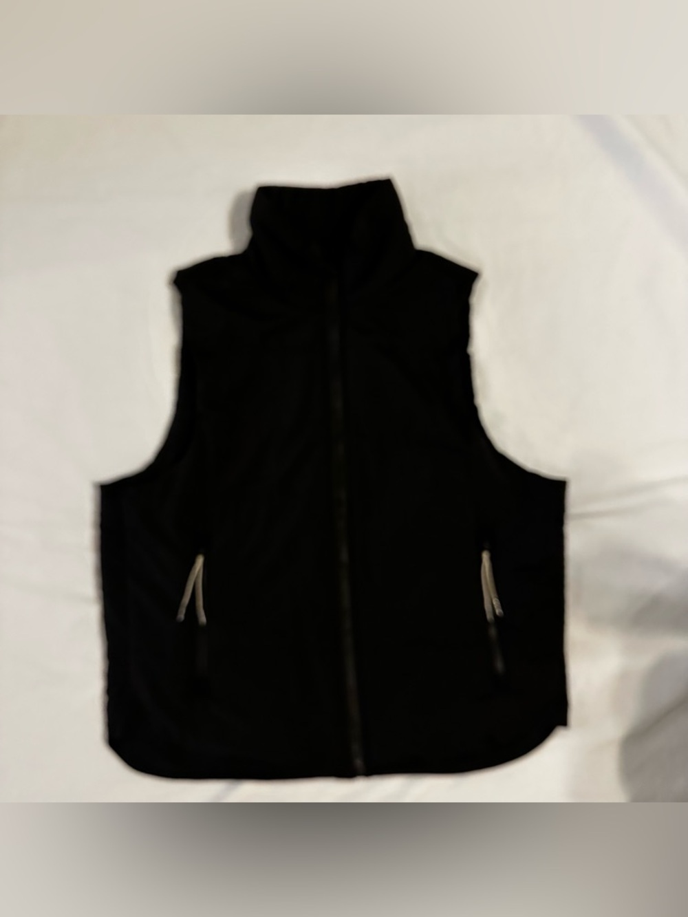 90 Degrees By Reflex Women’s NWT Puffer Vest Size M Black Zip Pockets